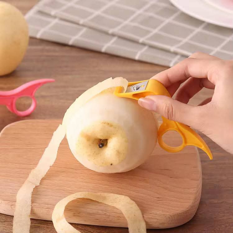 Fruit peeler