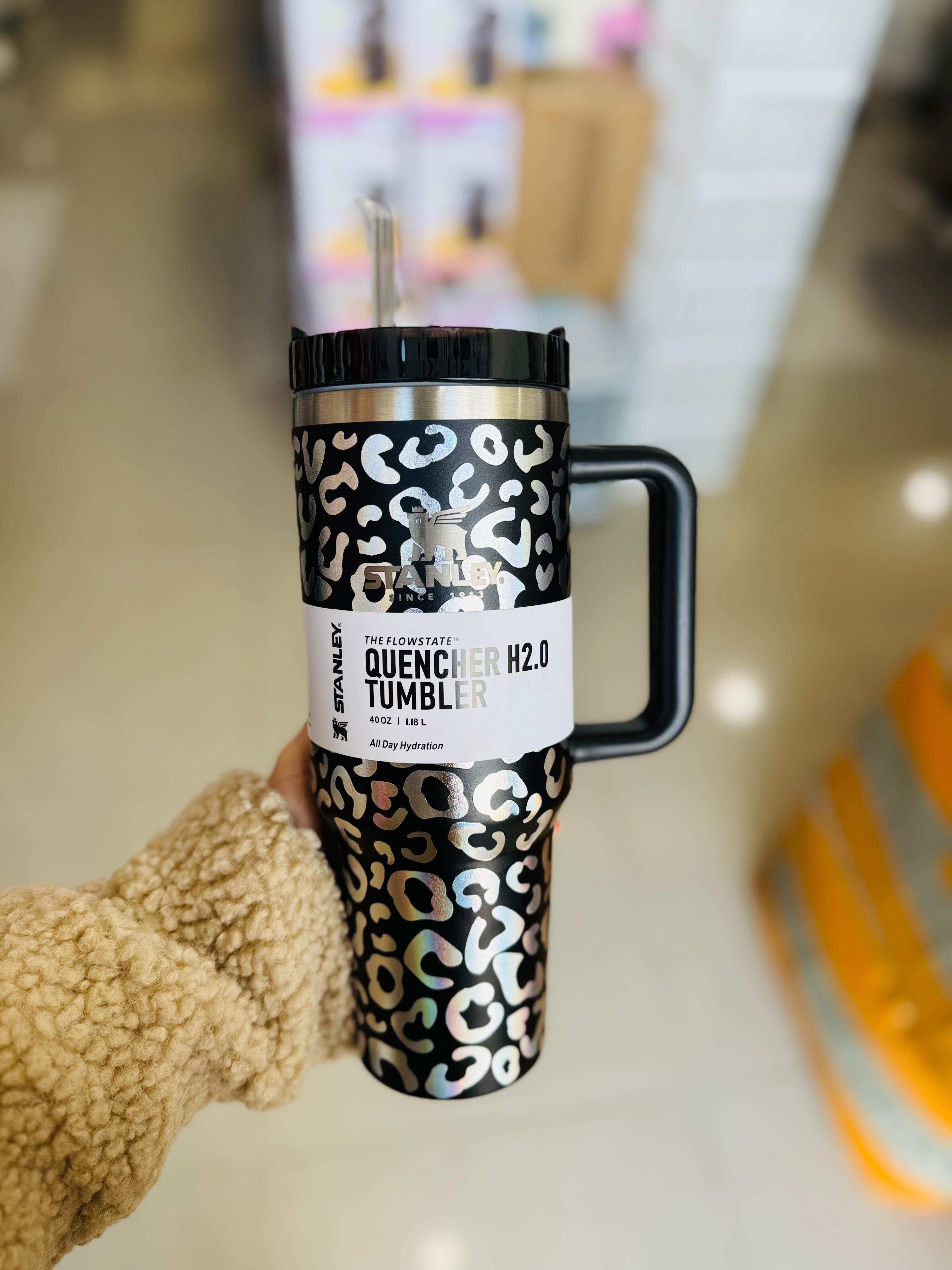 STANLEY QUENCHER 40oz FLIP TUMBLER