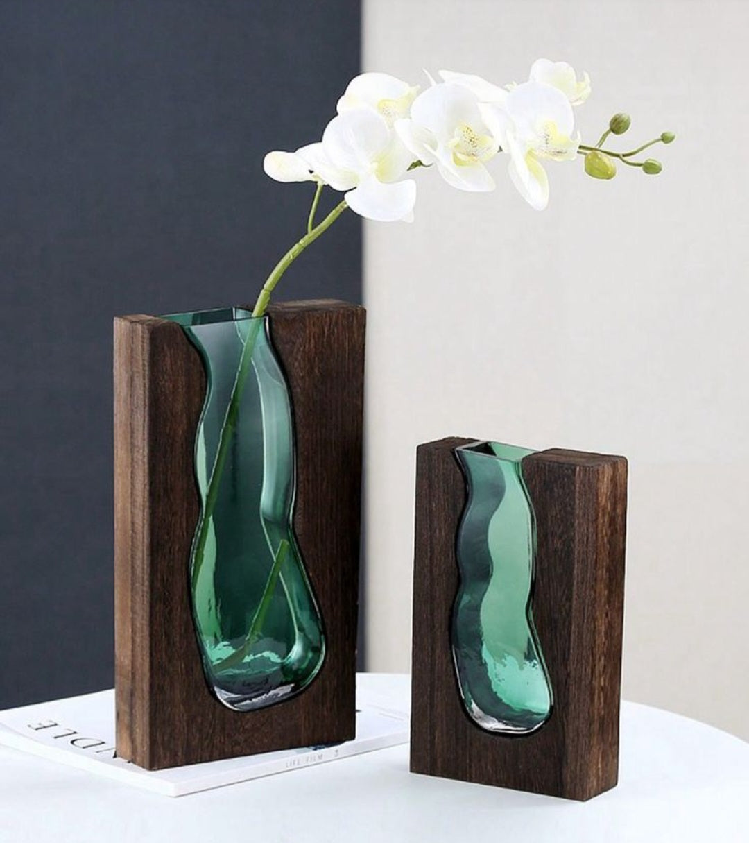 Glass vase