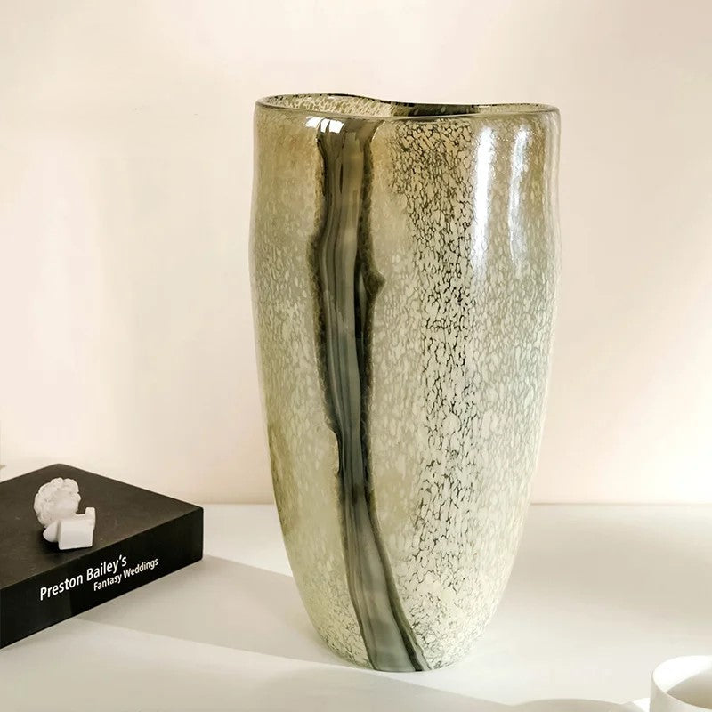 Glass vase