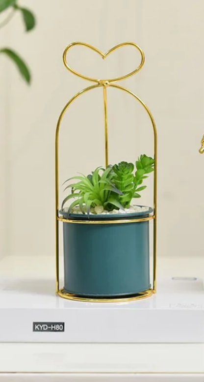 Metal planter