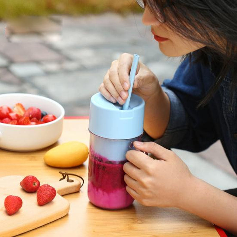 Portable Mini Juicer