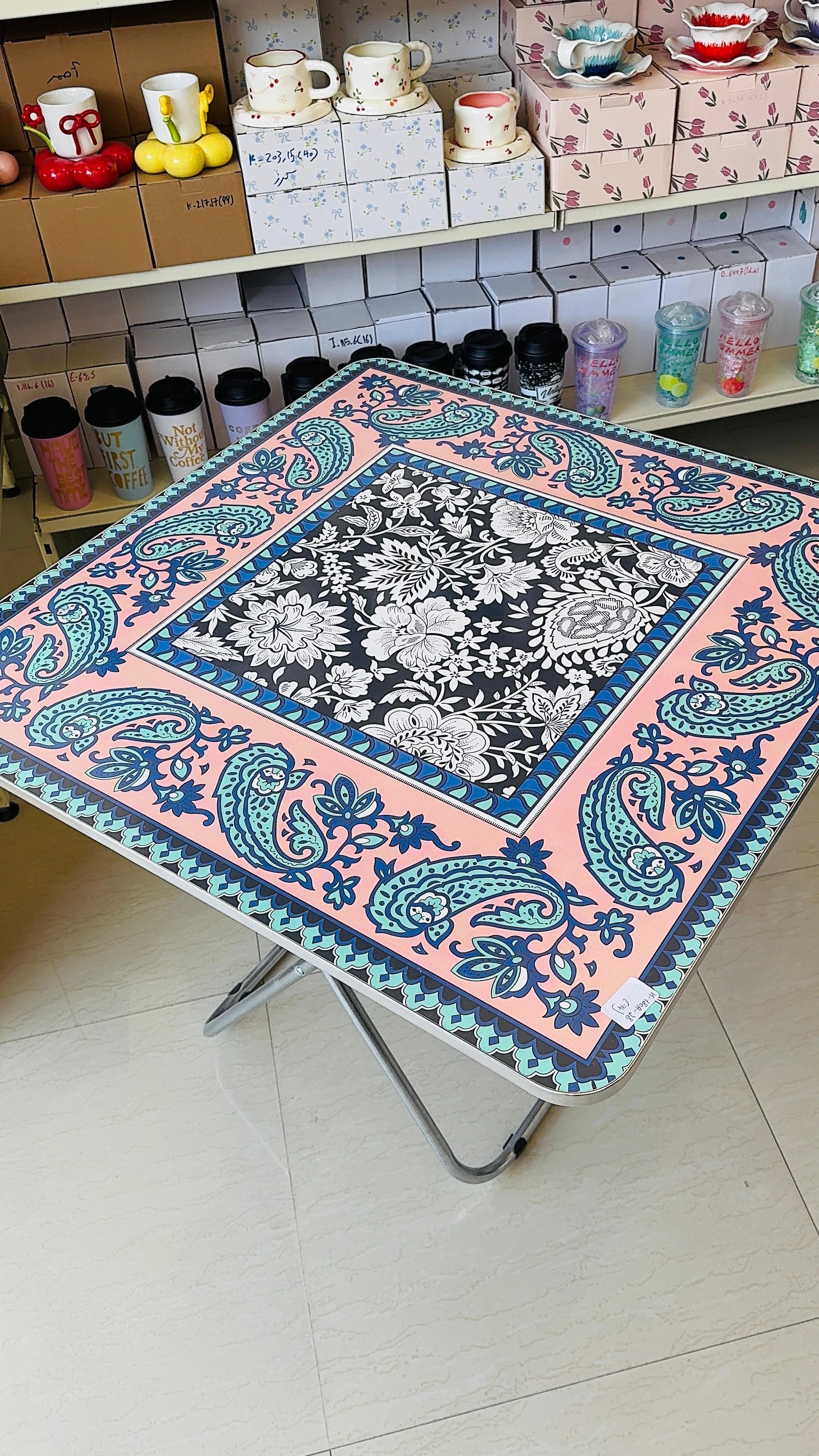 Elegant Floral Folding Table