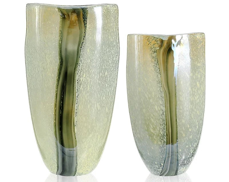 Glass vase